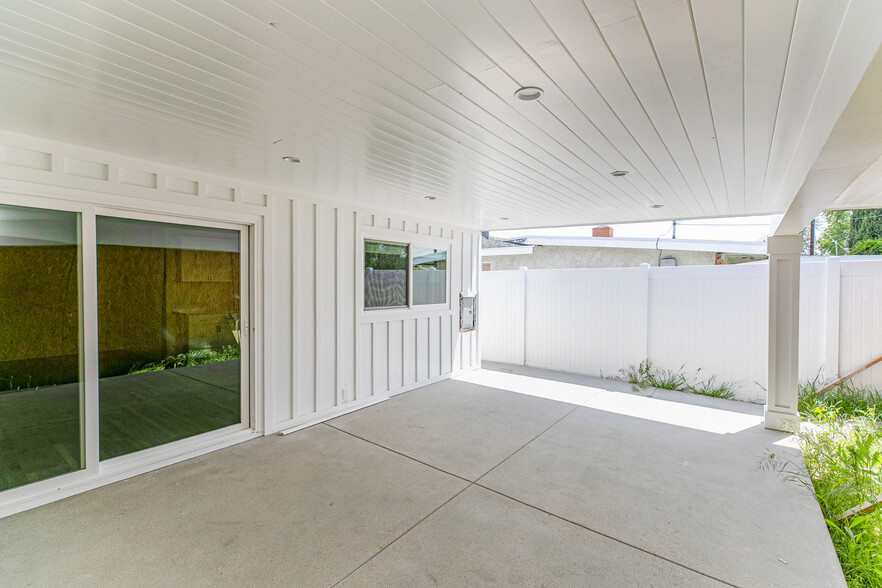 Building Photo - 7759 Van Noord Ave
