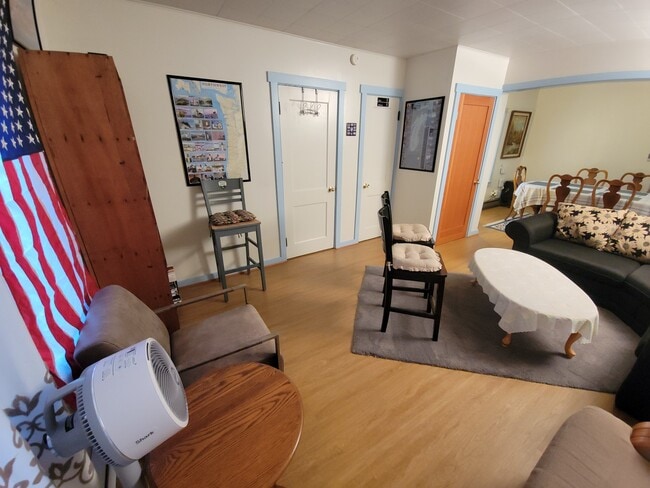 Building Photo - 211-212 W 13th St