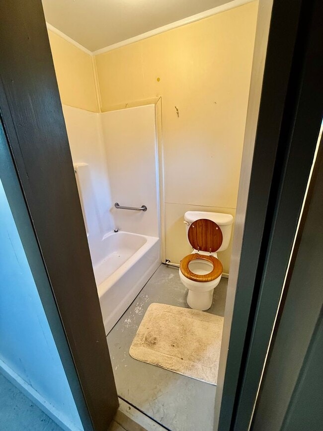 Building Photo - Hopewell - Near 5 Points - 2 Bedroom - 2 B...