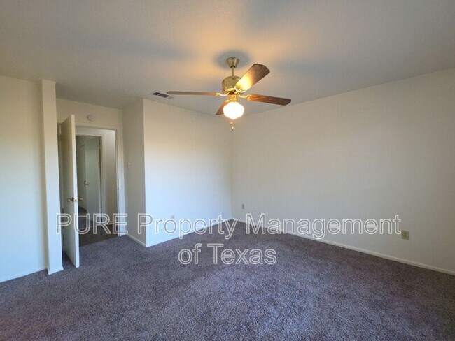 Building Photo - 304 McClendon Dr