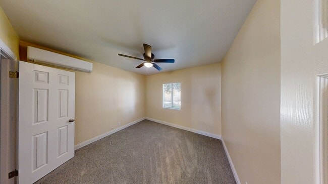 Building Photo - 3 Bedroom 2 Bathroom House in Beaumont, Ca.