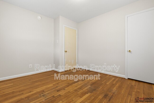 Building Photo - 203 Loch Lomond Dr