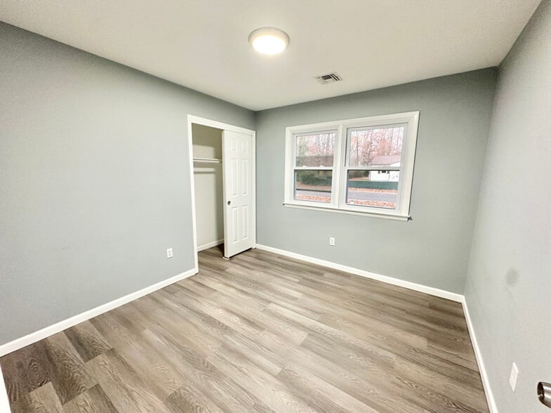 Building Photo - 306 New Jersey Rd