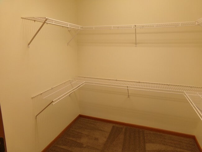 Building Photo - 106 Brookside Dr
