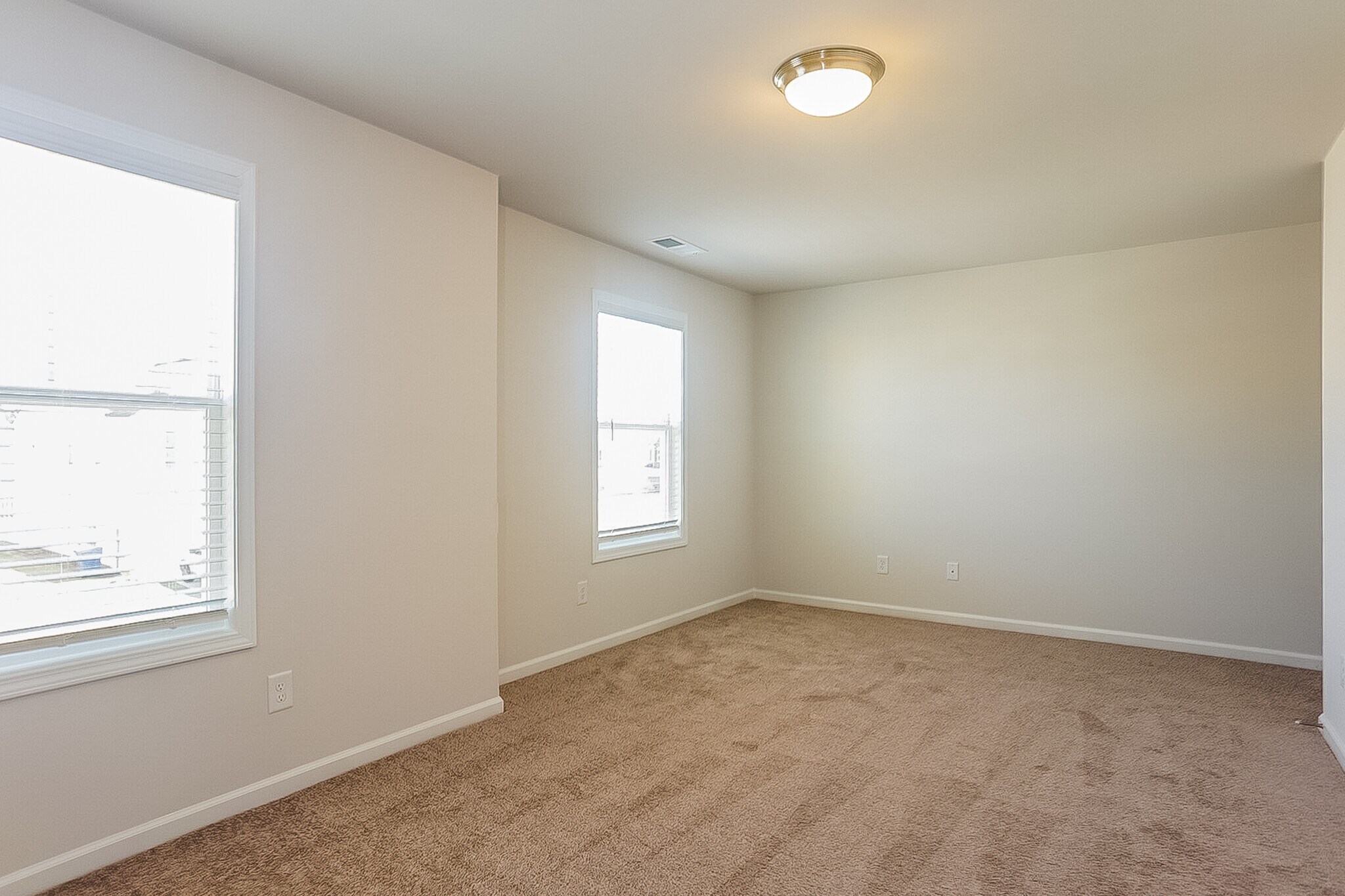 Building Photo - 745 Justify Lp