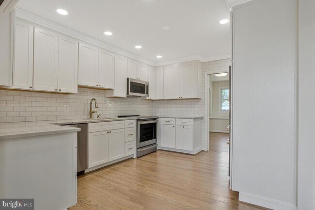 Building Photo - 9685 Howes Rd