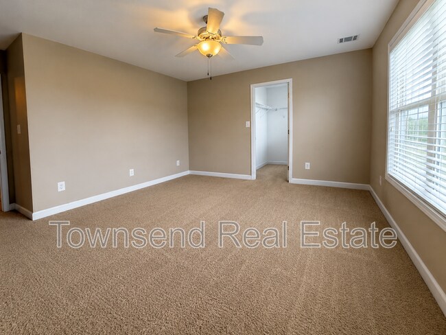 Building Photo - 2817 Blockade Runner Dr