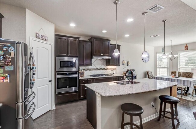 Building Photo - 3721 Royal Tern Ct