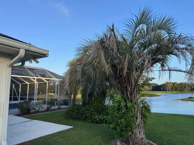 Building Photo - Lake Diamond Golf and County Club Pool Hom...