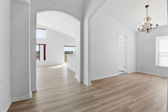 Building Photo - 2764 Rochelle Dr