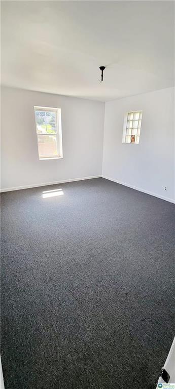 Building Photo - 915 E Hamilton St