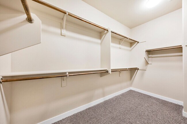 Building Photo - 2327 S Wycliff Cir