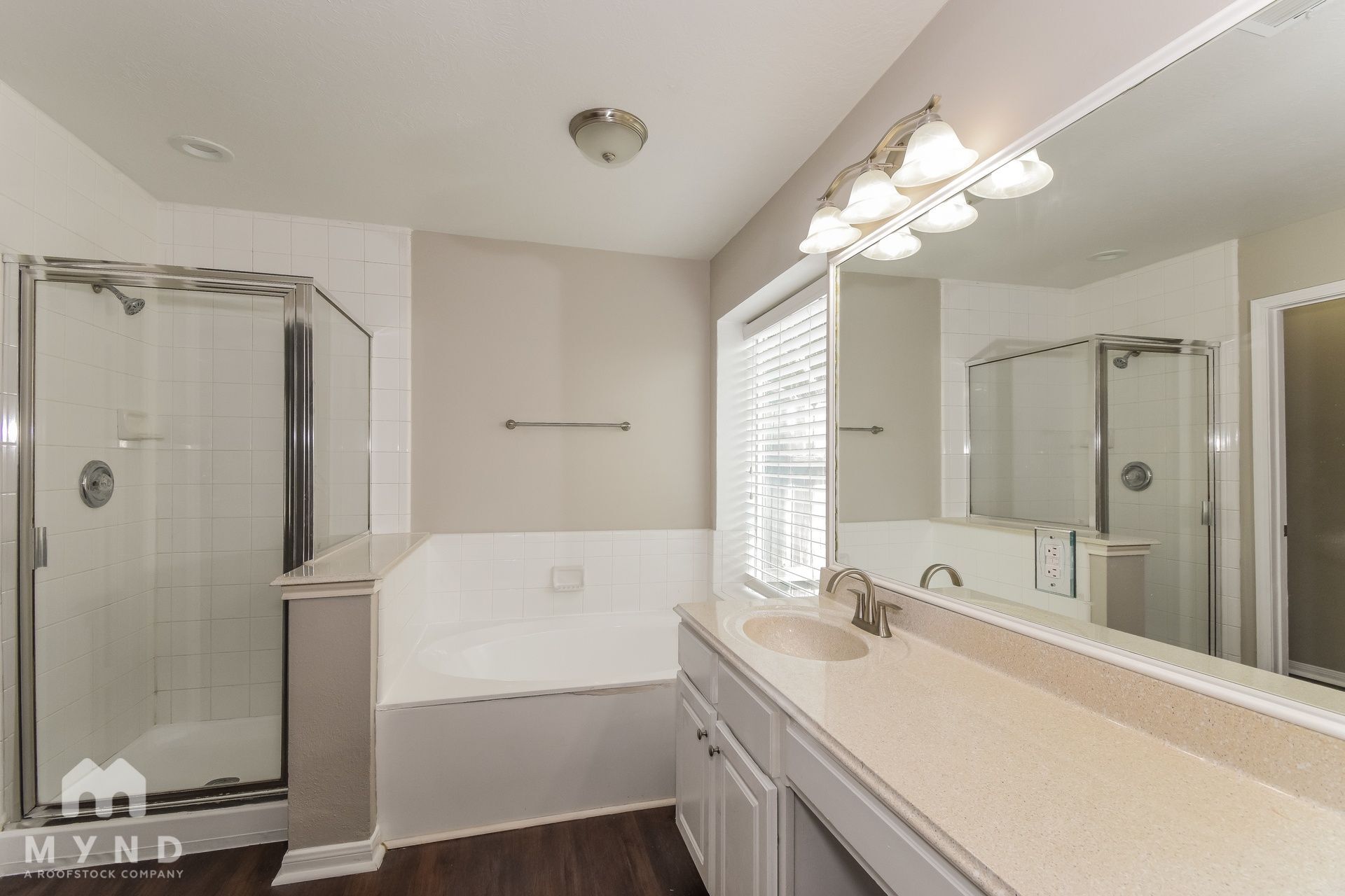 Building Photo - 2131 Crimson Lake Ln