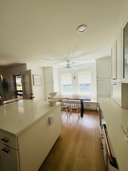 Building Photo - 3846 Lower Honoapiilani Rd