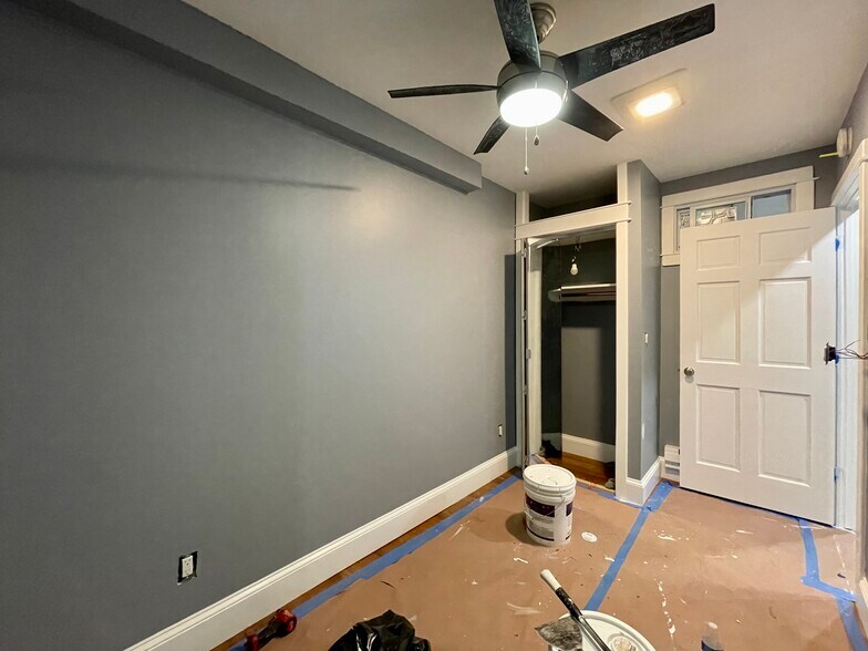 Building Photo - 335 E 116th St