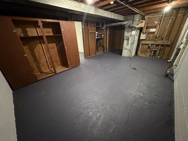 Building Photo - 6150 Dupree Ave