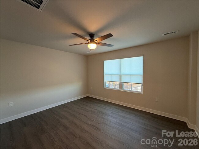 Building Photo - 158 Jameson Pk Dr