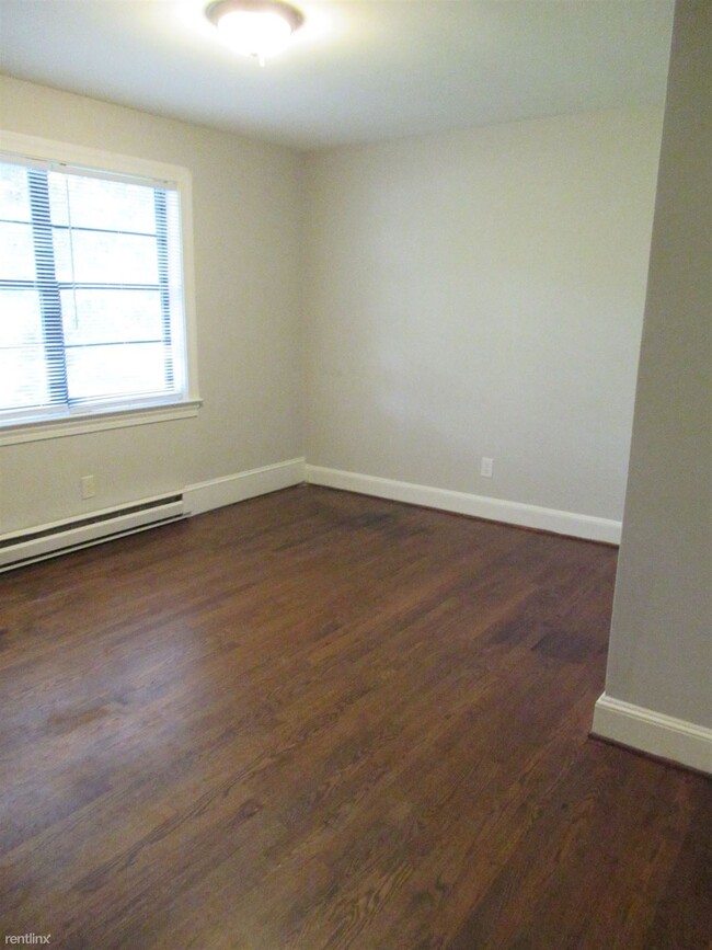 Building Photo - 2 br, 1 bath  - Hunting Ridge Apartments