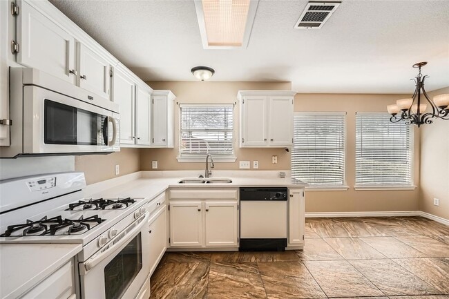 Building Photo - 2813 Single Trace Ct