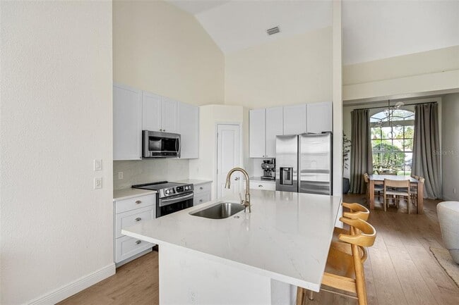 Building Photo - 2888 Phoenix Palm Terrace