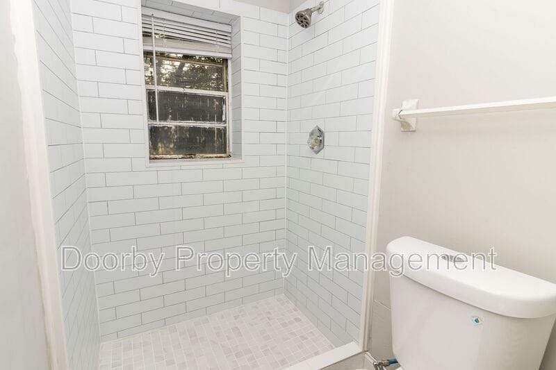 Building Photo - 2609 14th Ave