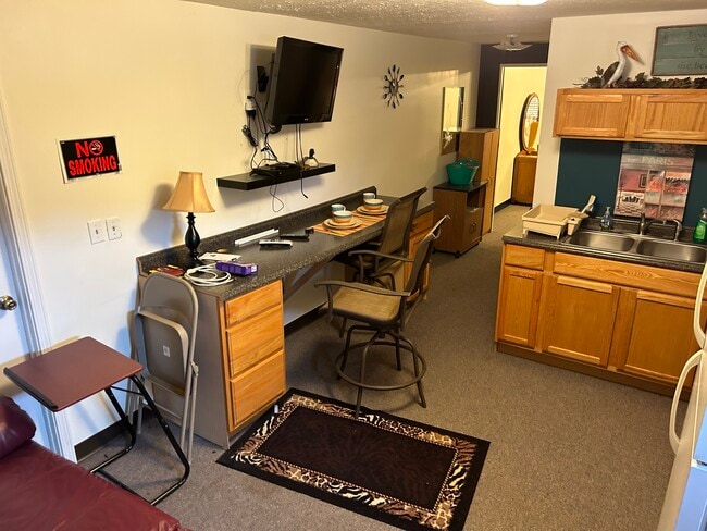 Building Photo - Paris Landing RV Park