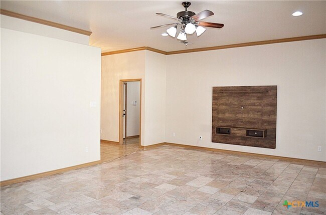 Building Photo - 2501 Joseph Dr