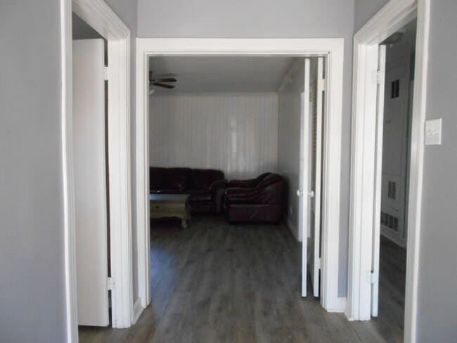 Building Photo - 2614 31st St