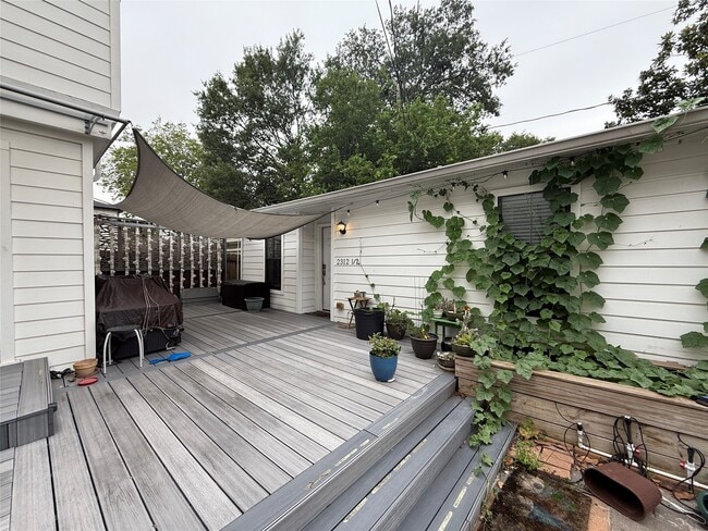 Building Photo - 2312 Watts St