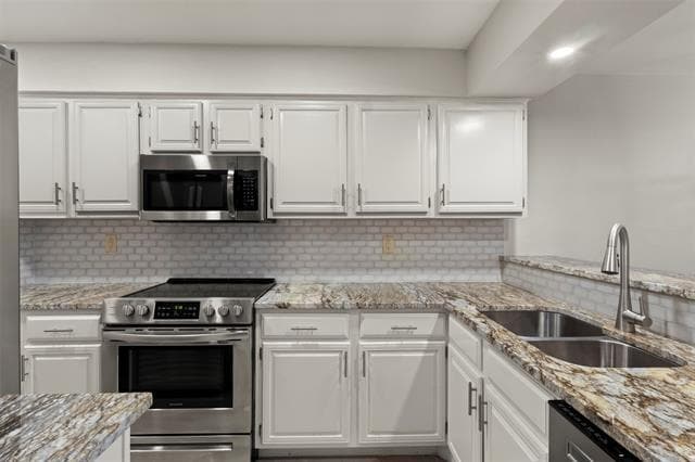 Building Photo - 2026 Towngate Dr