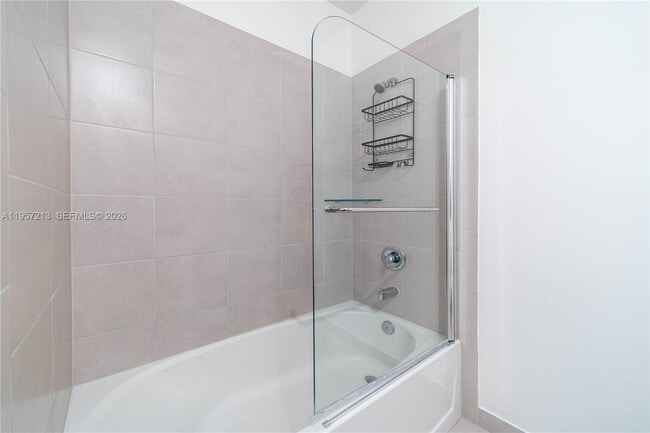 Building Photo - 1928 SW 5th Blvd