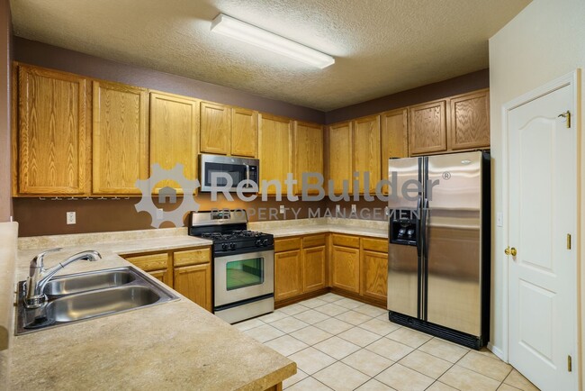 Building Photo - !!!WOW HOLIDAY SPECIAL!!!! JUST REDUCED!!!...