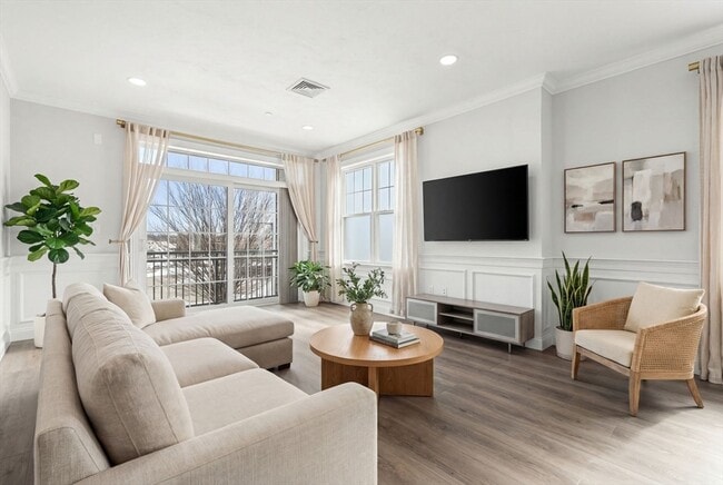 Building Photo - 320 Middlesex Ave