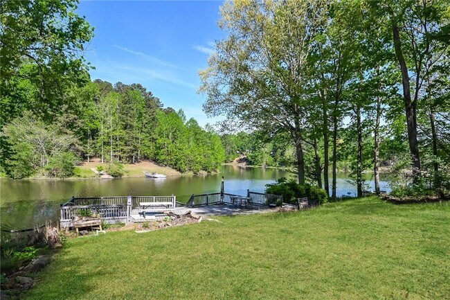 Building Photo - 1133 Hopedale Ln