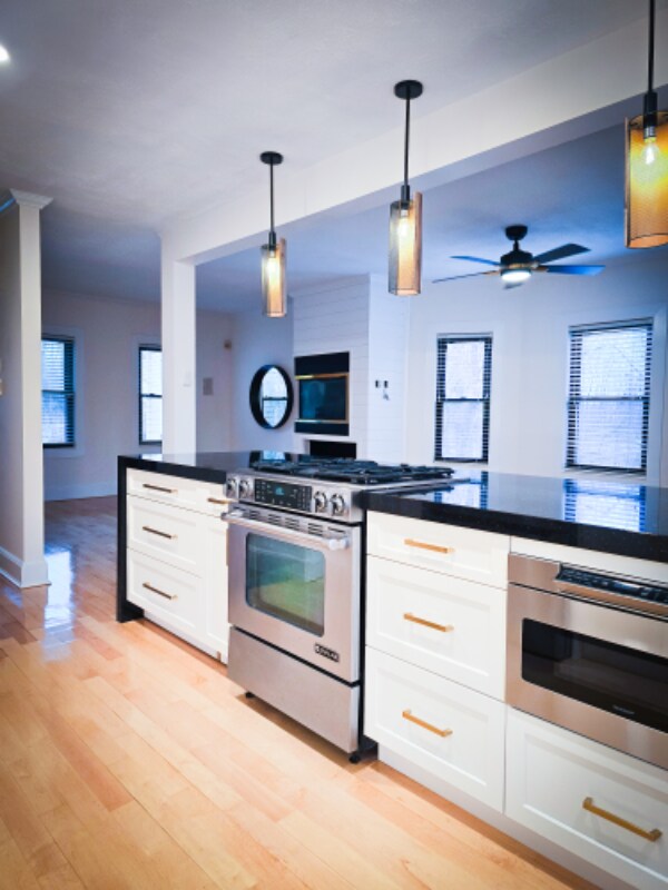 Primary Photo - 199 Court St