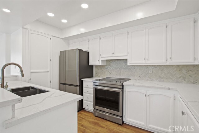 Building Photo - 33 4th St