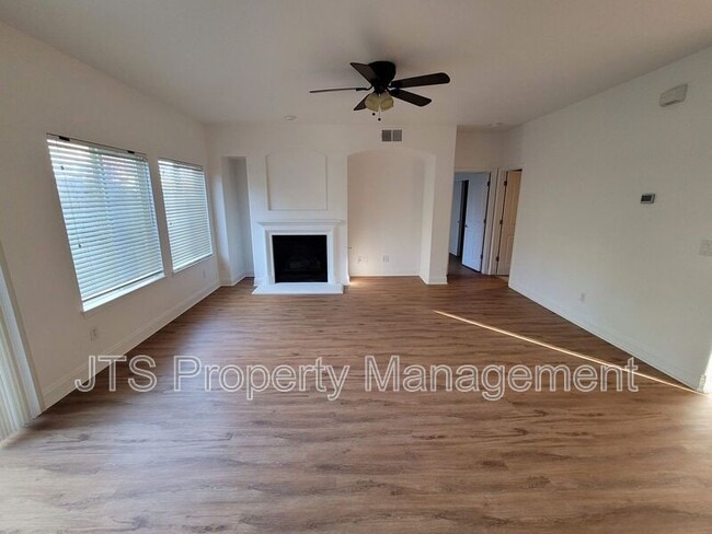 Building Photo - 11785 Rose Wind Ct