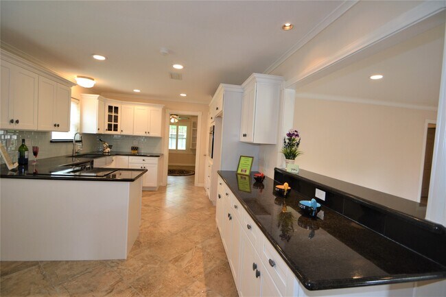 Building Photo - 4911 Wigton Dr