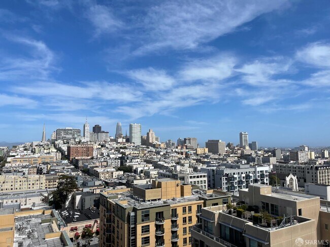 Building Photo - 2040 Franklin St