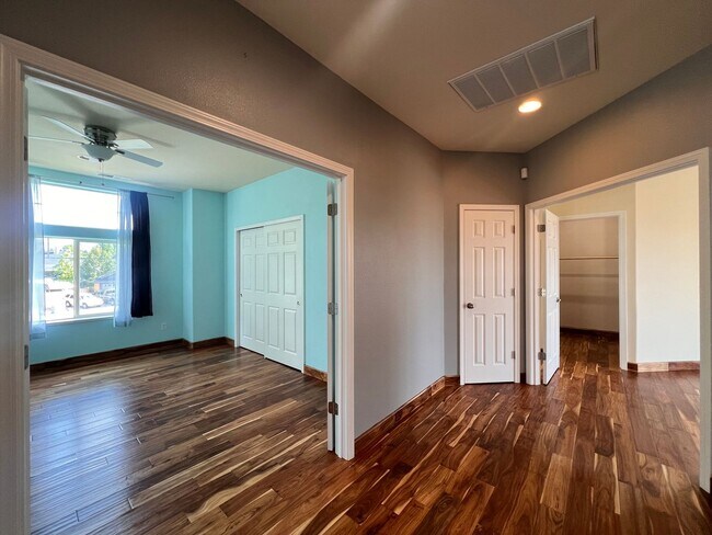 Building Photo - Large Beautiful Home off Toll Rd, South Reno