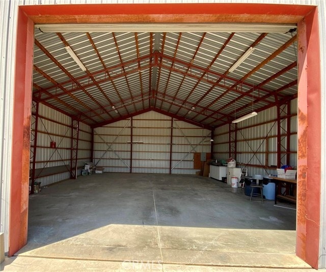 Building Photo - 2445 Helen Rd