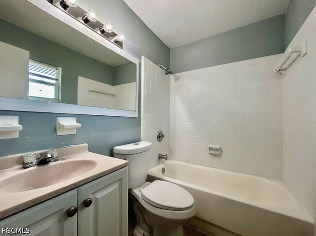 Building Photo - 5510-5512 Third Ave