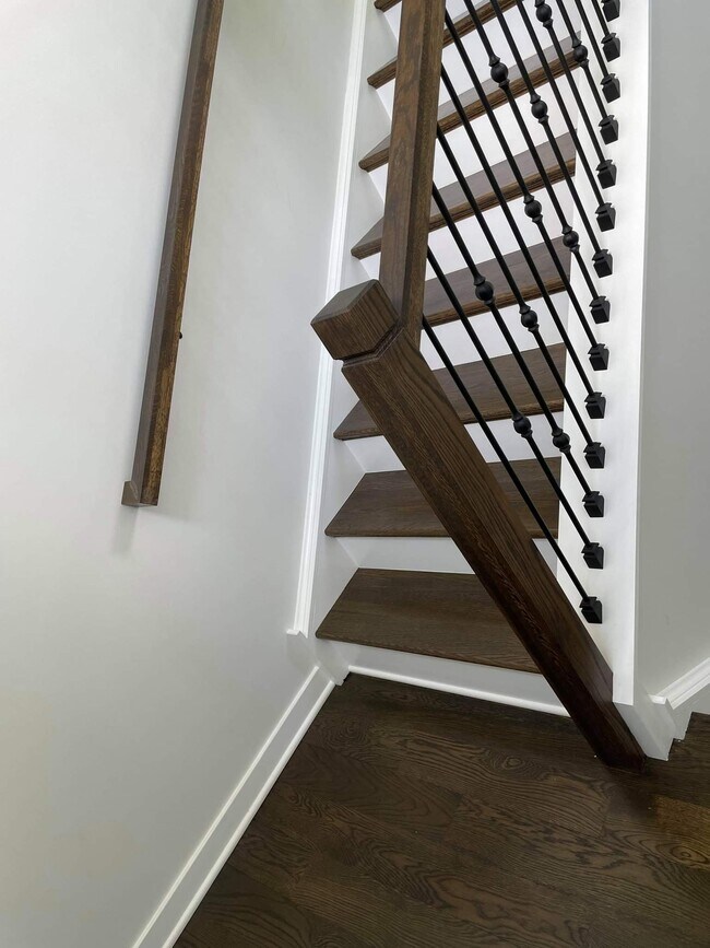 Building Photo - 758 Hanbury Dr