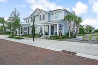 Building Photo - 825 SW Pr Ave