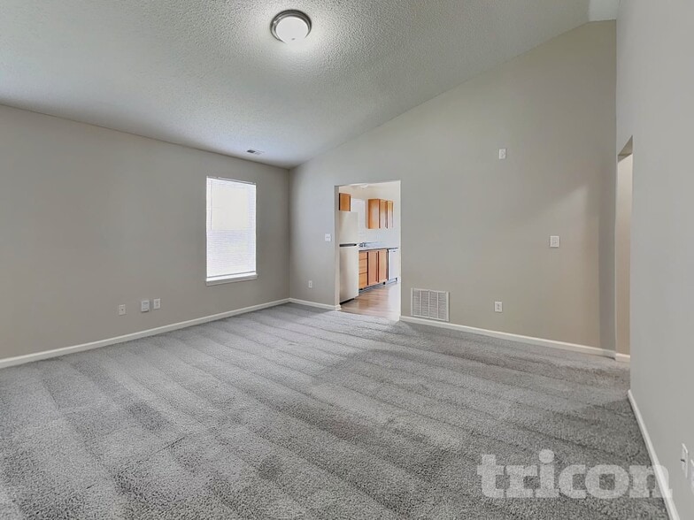 Building Photo - 643 Rocky Meadow Dr