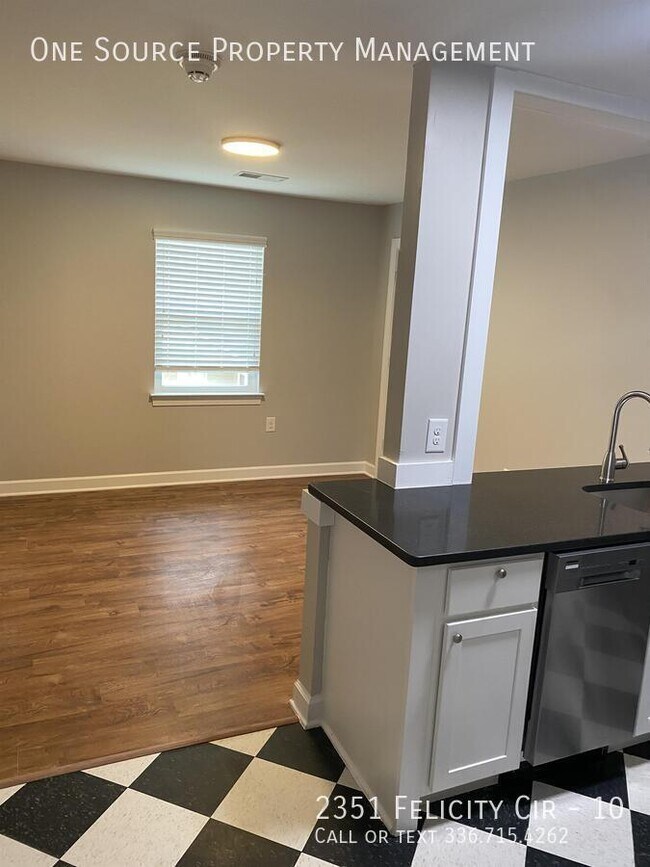 Building Photo - 2351 Felicity Cir