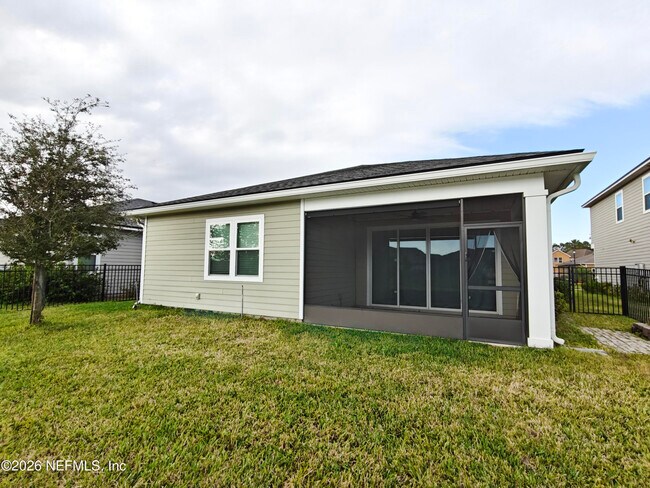 Building Photo - 1876 Amberly Dr