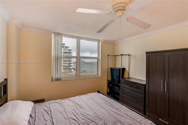 Building Photo - 770 Claughton Island Dr