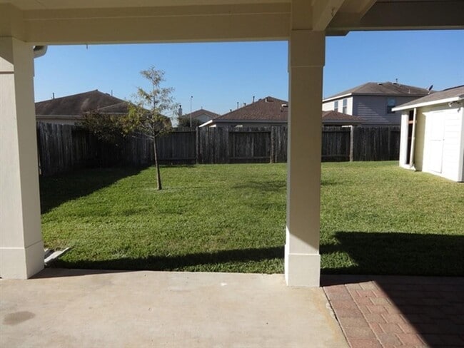 Building Photo - 29427 Legends Hill Dr