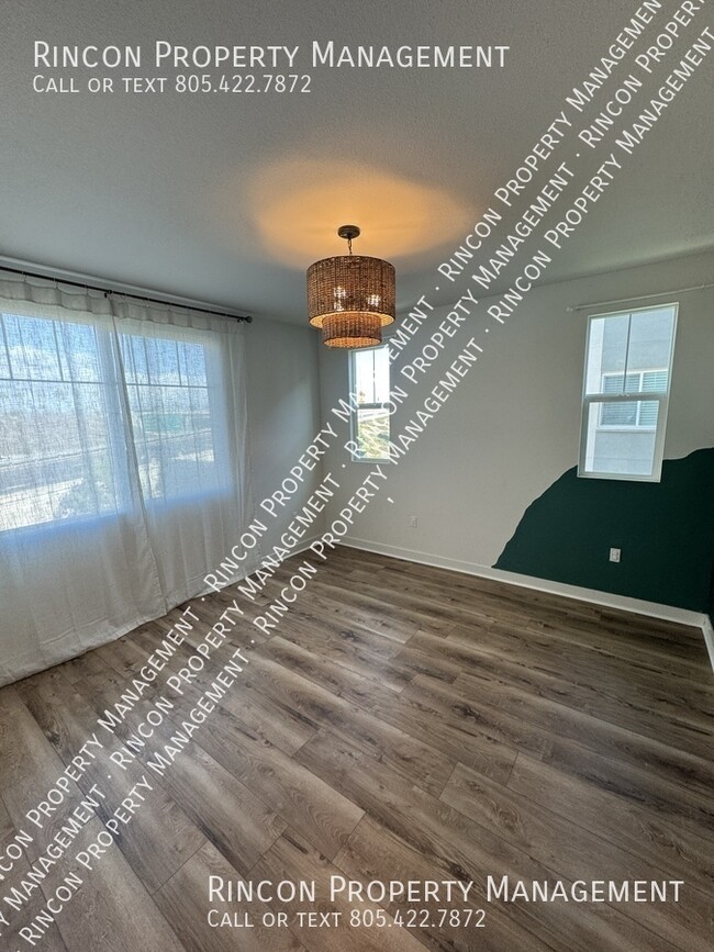 Building Photo - $500 off the First Months Rent! Modern 2-B...